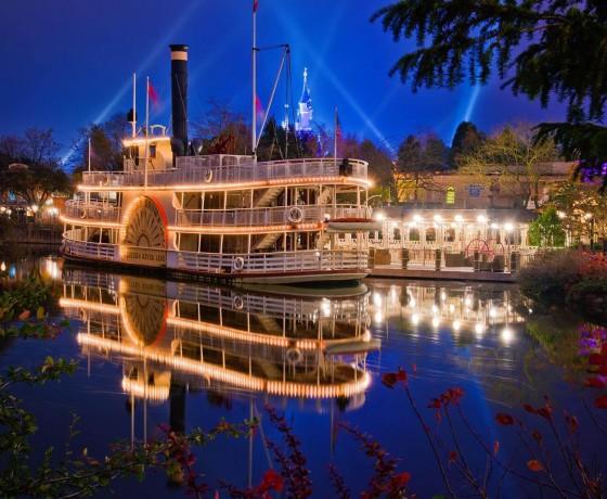 Disneyland Paryż, statek